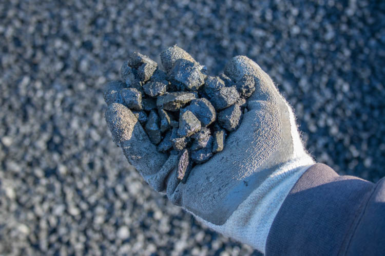 Clean Crushed Black Basalt Gravel ¾” 